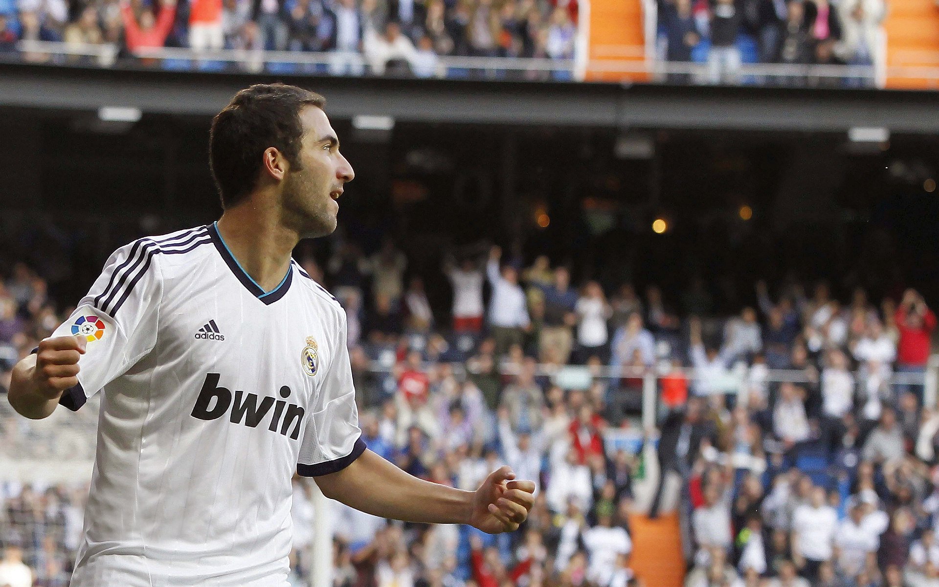 罗马城市德比胜利！继续追逐意甲冠军梦，欧联_罗马总比分3-2晋级四强